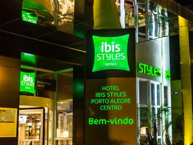 Готель Ibis Styles Porto Alegre Centro -5 Minutos Da Rodoviaria E Do Moinhos De Vento Екстер'єр фото